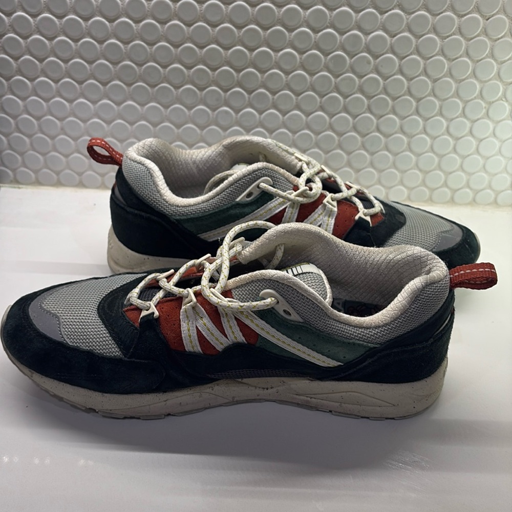 KARHU SNEAKERS